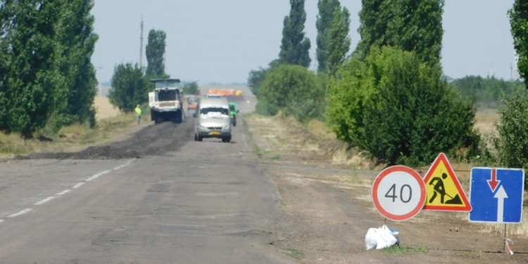 “Ростдорстрою” отдали еще 163 млн.грн. на ремонт двух участков снигиревской дороги Т-15-08 на Николаевщине