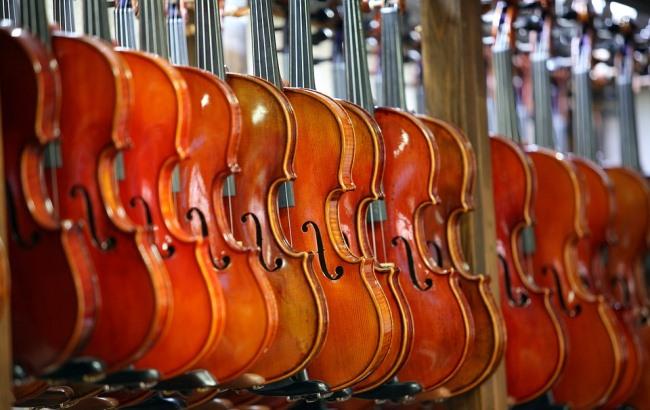 Месть на миллион: в Японии китаянка уничтожила коллекцию скрипок бывшего мужа-норвежца 1