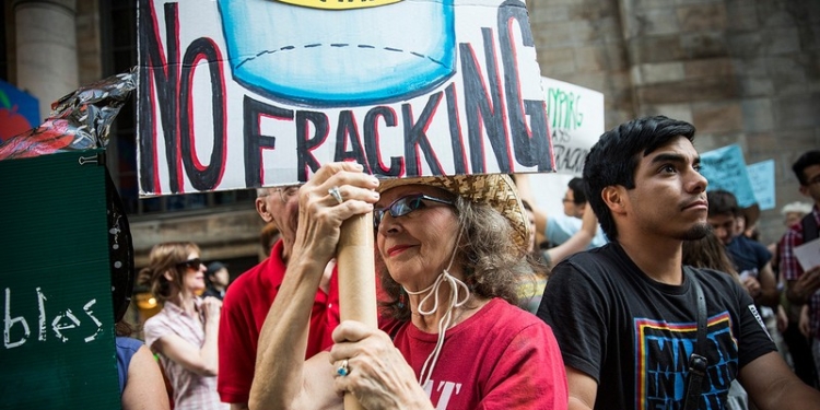 США подозревают Россию в подкупе борцов против сланцевого газа