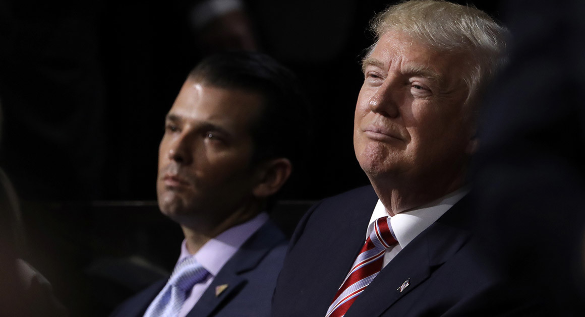 Трамп потратил на адвокатов $680 тыс за последние три месяца