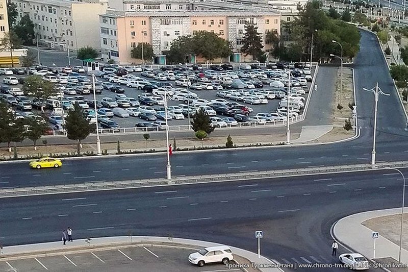 В Туркменистане из-за велопробега на день запретили частные автомобили 27