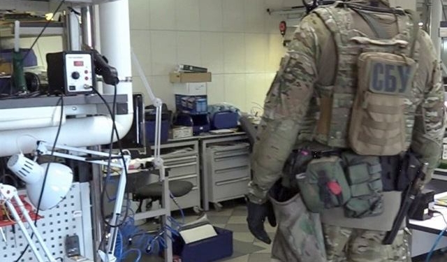 Николаевскую фирму, поставлявшую оборудование полиции и СБУ, Грицак обвинил в пособничестве террористам