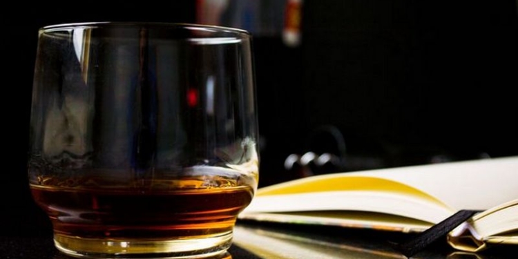 Министр экономики Шотландии призвал официальный Лондон защитить экспорт виски после Brexit