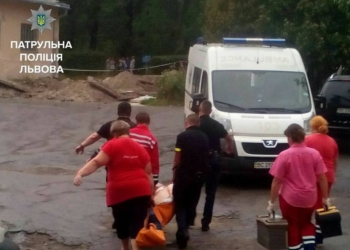 Во Львове полиция штурмовала психбольницу, где маньяк-убийца взял в заложники 80 пациентов: 10 раненых