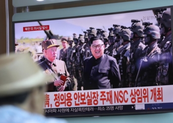 КНДР запустила баллистические ракеты. К счастью, неудачно