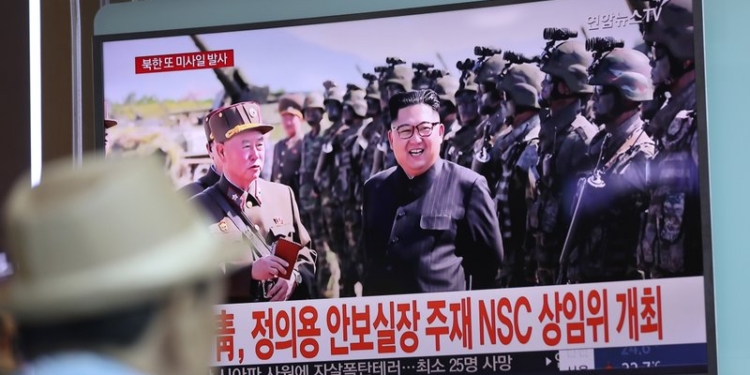 КНДР запустила баллистические ракеты. К счастью, неудачно