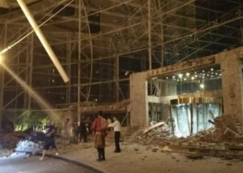 Землетрясение в Китае: 20 погибли, более 430 ранены, 47 тысяч туристов эвакуированы