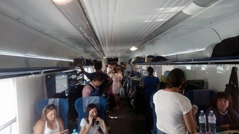 Пассажиры «Интерсити» «Одесса-Киев» ехали стоя из-за нехватки нескольких вагонов 3