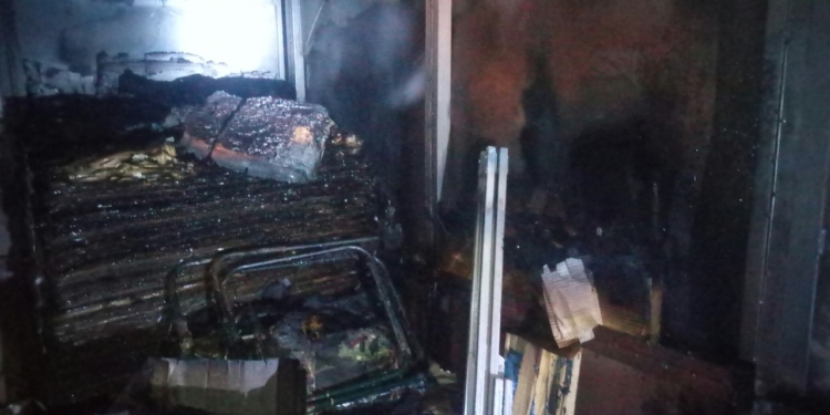 В Николаеве сгорел торговый павильон