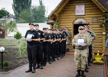В Николаеве почтили память 48 погибших при исполнении сотрудников полиции