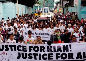 На Филиппинах более 1 тысячи человек вышли на протест против антинаркотических рейдов