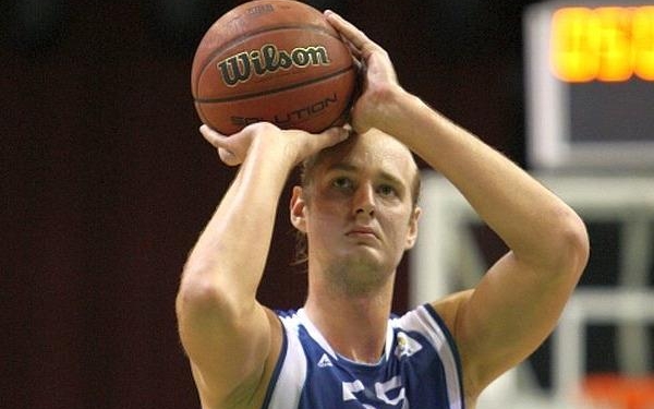 Украинский центровой Константин Аникиенко возвращается в МБК “Николаев”