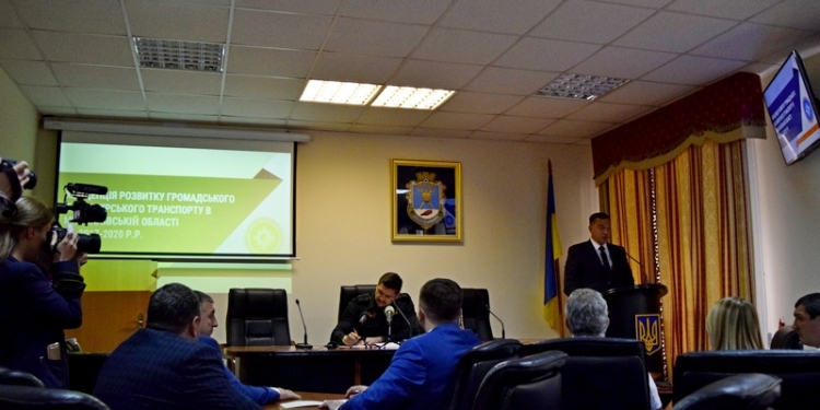 «Последнее китайское предупреждение» перевозчикам, не желающим возить АТОшников, и стоимость билета на Коблево: в Николаевской ОГА говорили о пассажирских перевозках