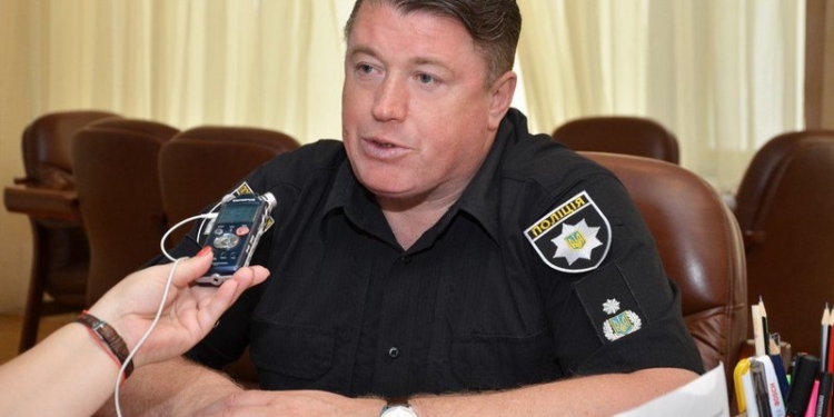 Начальника полиции охраны задержали на взятке