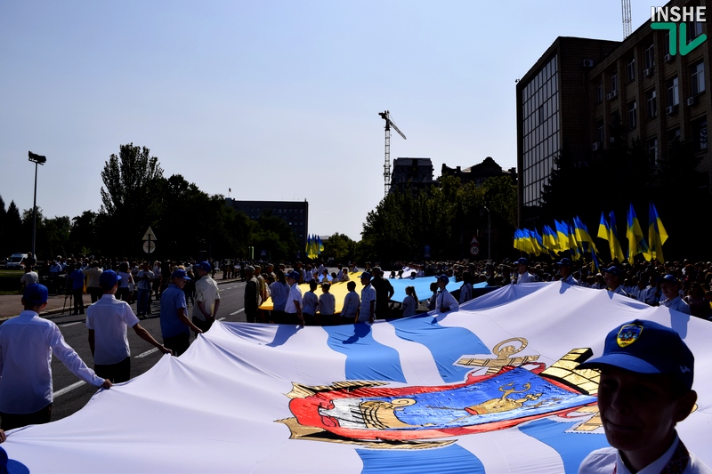 «Уважайте символ государства!»: в Николаеве прошел День Государственного Флага Украины 19