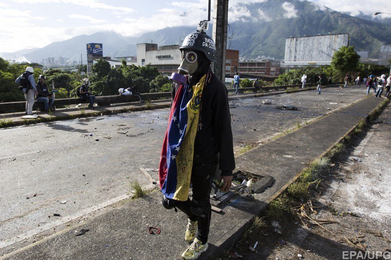 В Венесуэле спецслужбы увезли в неизвестном направлении двух лидеров оппозиции 1