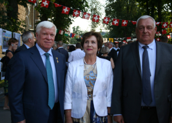 Швейцария наградила гендиректора “НИБУЛОНа” Алексея Вадатурского  знаком Вильгельма Телля