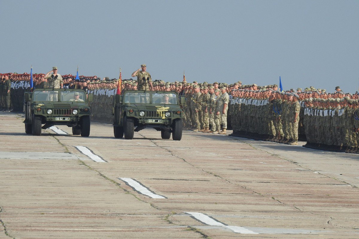 Парад в честь Дня Независимости. Трансляция