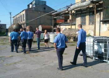 В рамках масштабных обысков на спиртзаводах в Украине ГФС изъяла продукцию на 540 млн.грн.