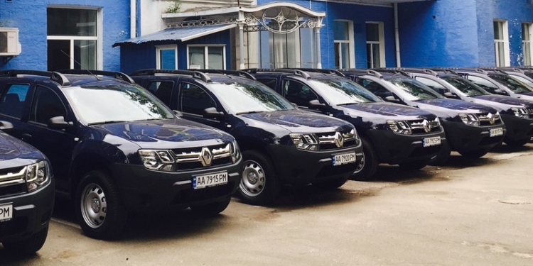 Николаевский рыбоохранный патруль получил новый Renault Duster. И вместе с ним – еще 9 рыбоохранных патрулей