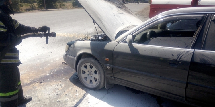 На Херсонском шоссе в Николаеве горела Аudi А-6