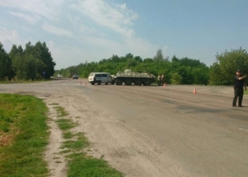 В Ровенской области – ДТП с участием БТР и белорусского автобуса: есть пострадавшие