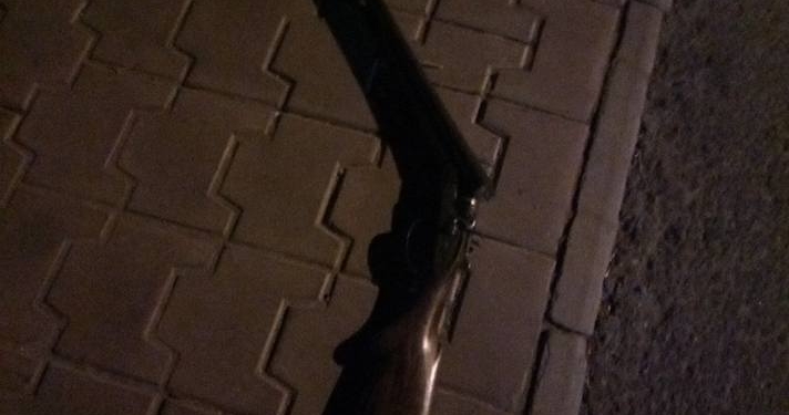 В Николаеве ночью нетрезвые молодые люди напали на жилье свободовца – тот отстреливался