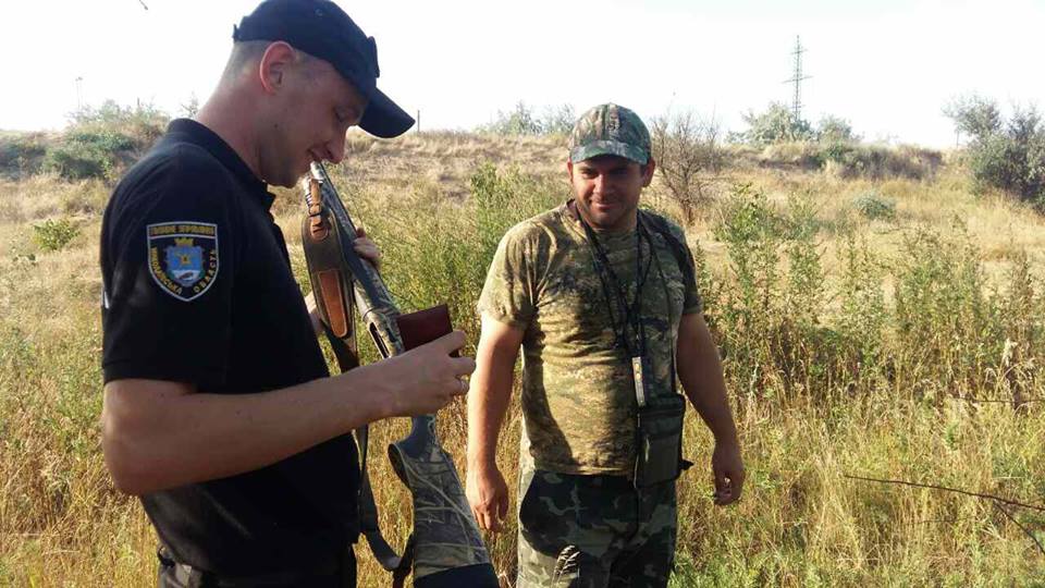 На Николаевщине с начала сезона охоты у шести охотников изъяли оружие за нарушение 3