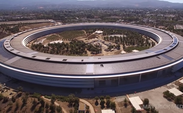 Кампус Apple сняли с дрона