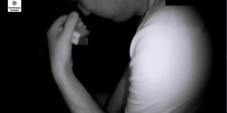 Месть подают холодной? В Николаеве обиженный 10 лет назад поджег двор обидчика