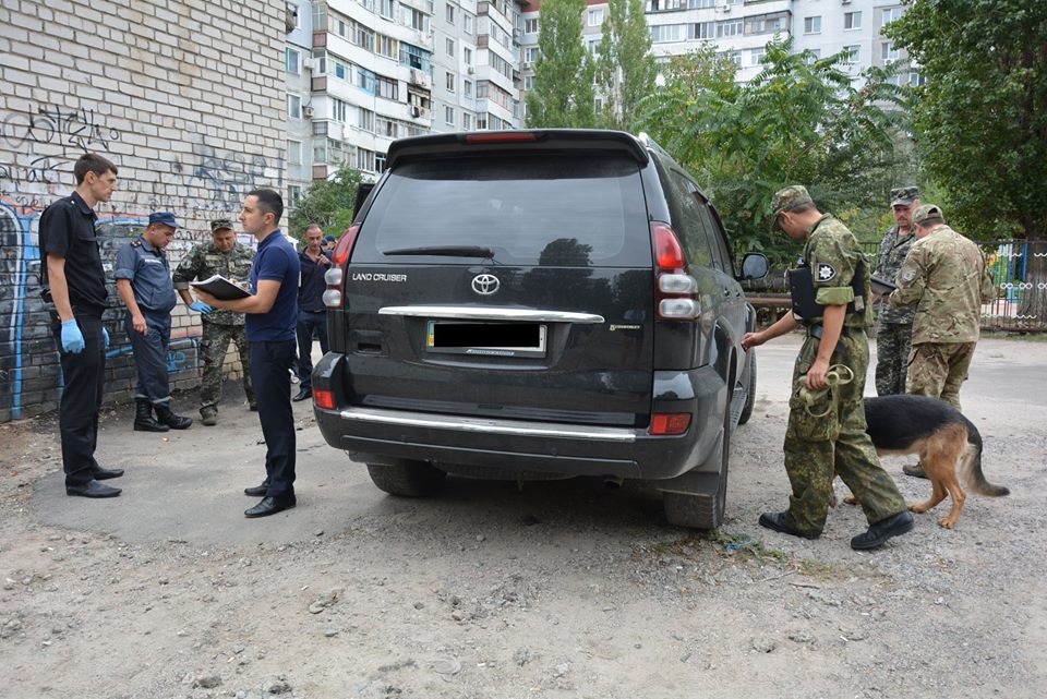 Инцидент с взрывчаткой в автомобиле депутата Николаевского горсовета николаевские полицейские квалифицировали как покушение на убийство 6