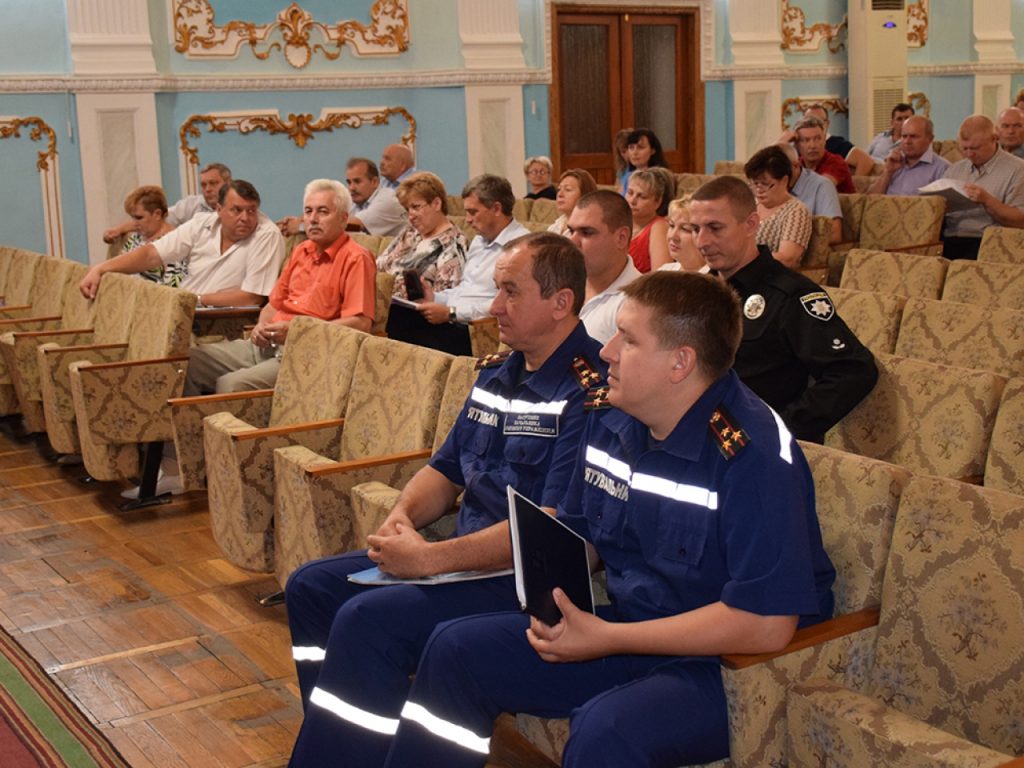 Не пустить холеру в Николаев: купаться в реках и лимане запрещено, питьевую воду теперь будут гиперхлорировать, а со стихийными рынками – нещадно бороться 6