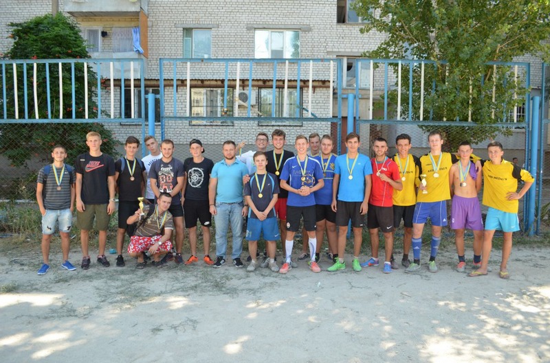 Когда в футбол играют от души: в Николаеве прошел турнир по футболу среди дворовых команд 7