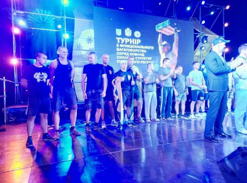 Николаевские полицейские-спецназовцы выиграли первенство на турнире по кроссфиту среди силовиков 9