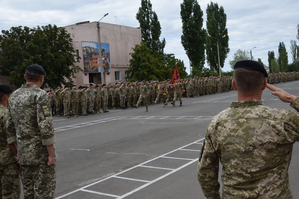 В ВМС ВС Украины завершили переподготовку более тысячи резервистов. Командующий отметил лучших и проверил условия в военных городках в Николаеве 14