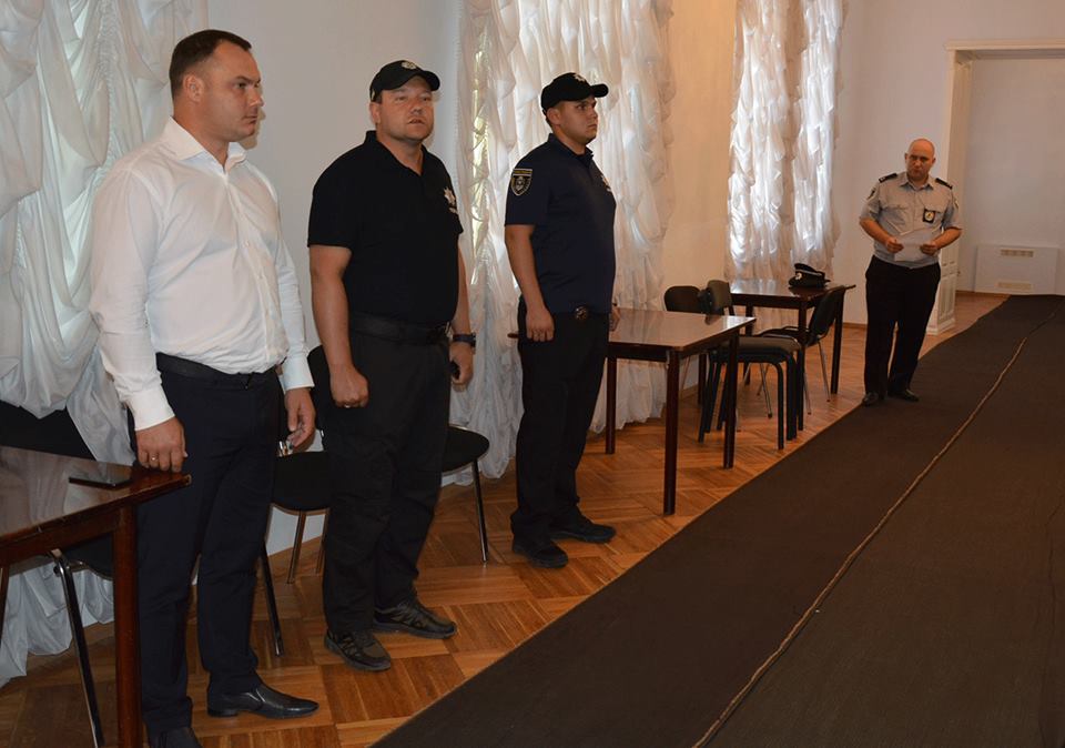 Чтобы доказать право служить в полиции: на четырехмесячную стажировку в Донецкую область отправился первый сводный отряд полицейских Николаевщины 1