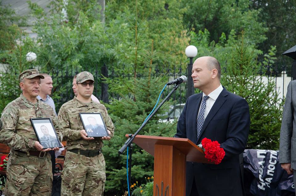 В Николаеве почтили память 48 погибших при исполнении сотрудников полиции 13