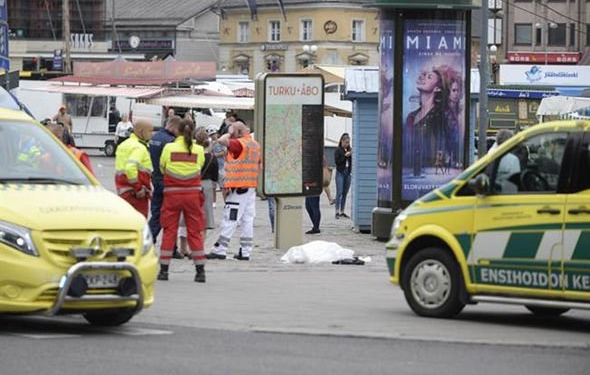 Нападение на прохожих в Финляндии: восемь человек получили ранения, двое из них скончались в больнице