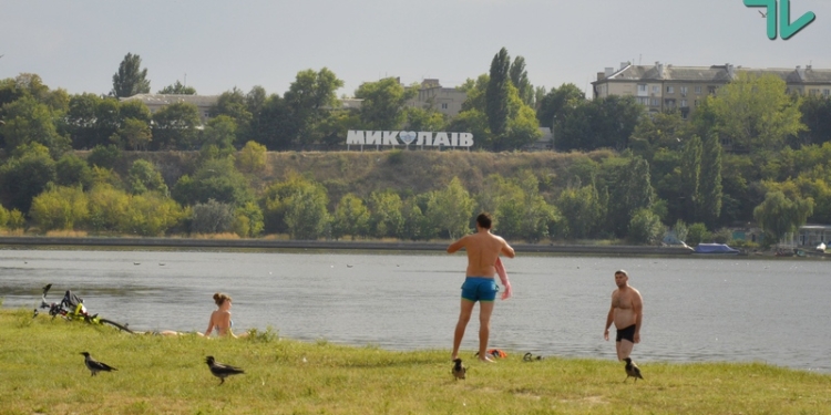 Боятся ли николаевцы холеры? Пляжный репортаж