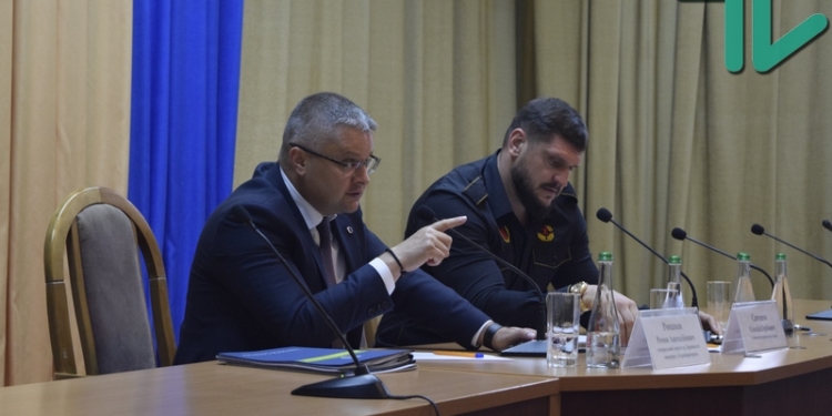 Глава «Укроборонпрома» – работникам завода 61 коммунара о том, когда им погасят долги по зарплате: «Задайте вопрос министру экономического развития»