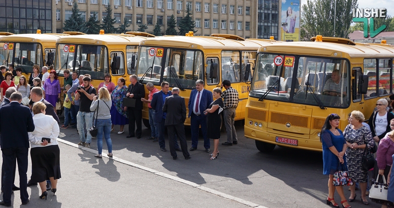 Николаевщина купила 5 школьных автобусов за 7 млн. грн. Области нужно в 12 раз больше 3