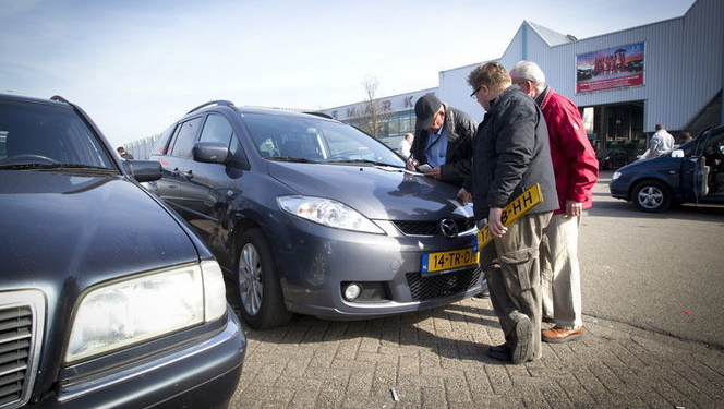 На литовских номерах. В Украине вне закона больше 50 тысяч автомобилей