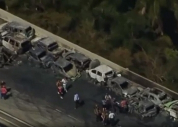 Гигантское ДТП в Бразилии: сгорели десятки машин, множество жертв