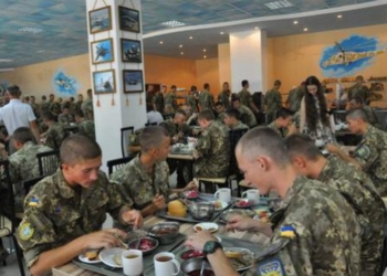 На питание каждого бойца ВСУ выделяют 75 гривен в день