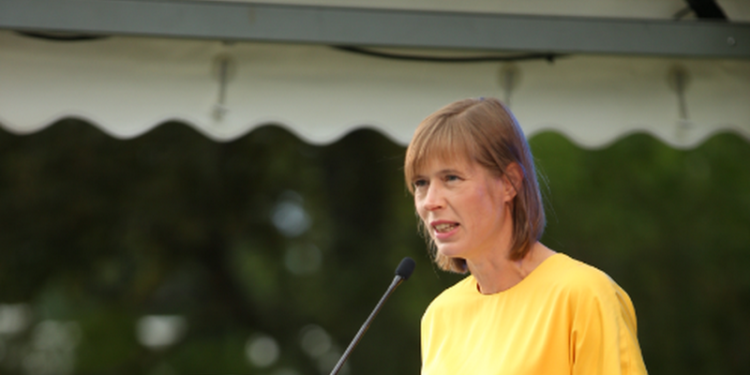 Президент Эстонии заявила об угрозе “самооккупации” страны