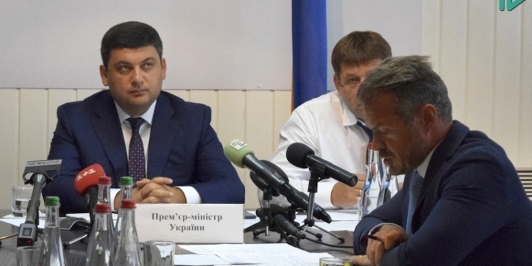 Владимир Гройсман в Николаеве напомнил главам ОГА и городским головам о снеге: «Дороги должны быть чистыми!»