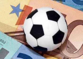 ТОП-10 самых дорогих футбольных трансферов этого лета. Инфографика