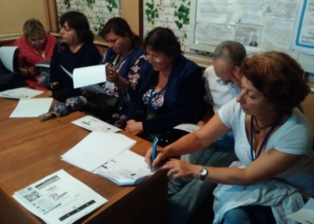 В Николаеве контролеров учили проверять электронные билеты