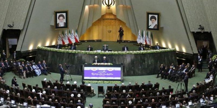 Иран увеличил на $520 млн расходы на ракетную программу в ответ на санкции США