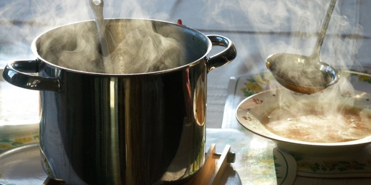 Преступление новой эпохи: из квартиры украли кастрюлю с супом